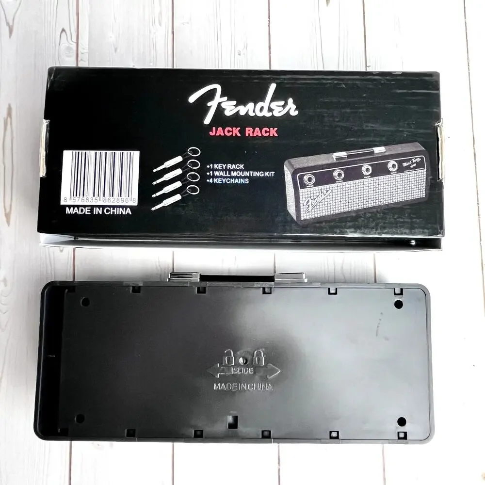 Fender Guitar Jack Rack Wall Mount Key Rack Mini Amp Design 4 Keychains Boxed - Picture 3 of 5